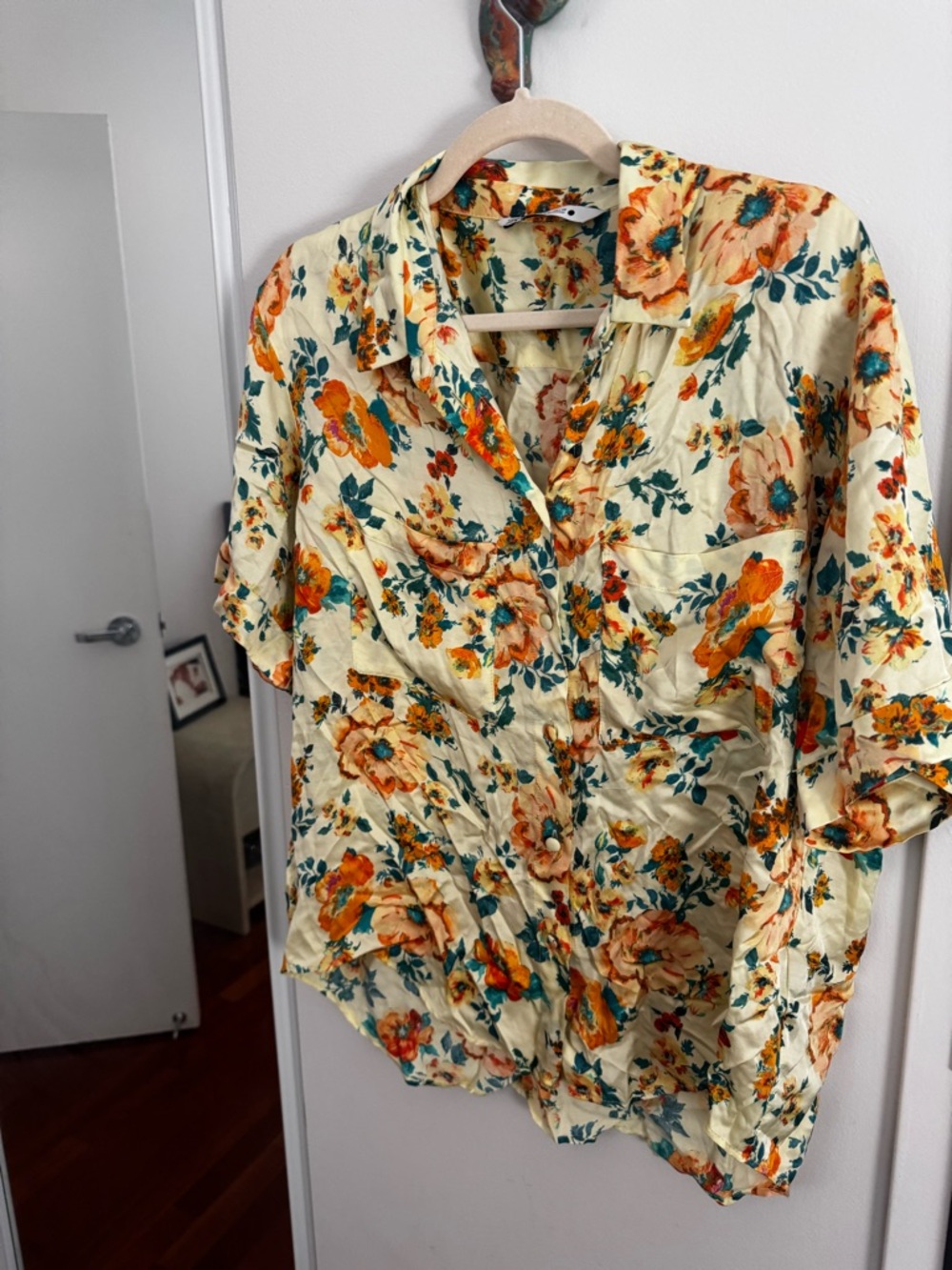 ZARA yellow floral silky button down top - Picture 6 of 8